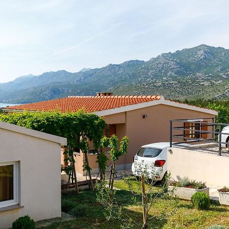 Boreas Jasenice  Exterior photo